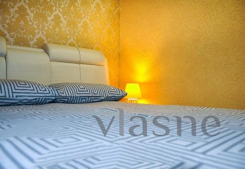 Центр Нова 1-кімнатна біля кафе 'Moloko', Мукачево - квартира посуточно