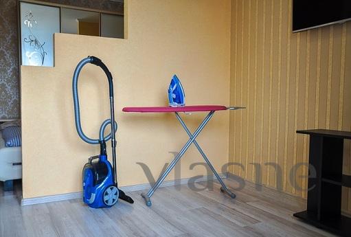 Центр Нова 1-кімнатна біля кафе 'Moloko', Мукачево - квартира посуточно