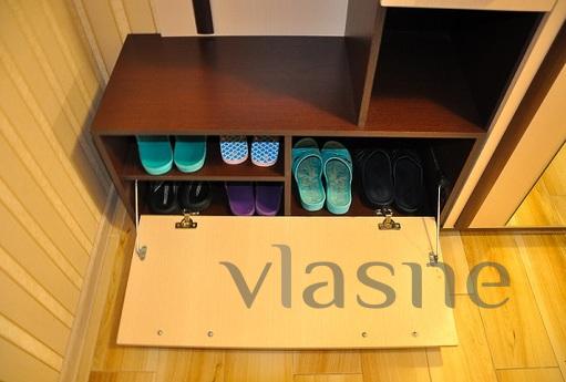 Центр Нова 1-кімнатна біля кафе 'Moloko', Мукачево - квартира посуточно