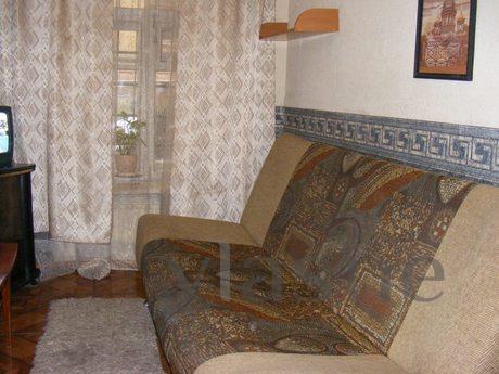 Cozy apartment 50 meters walk from Nevsky Prospekt. Moskovsk