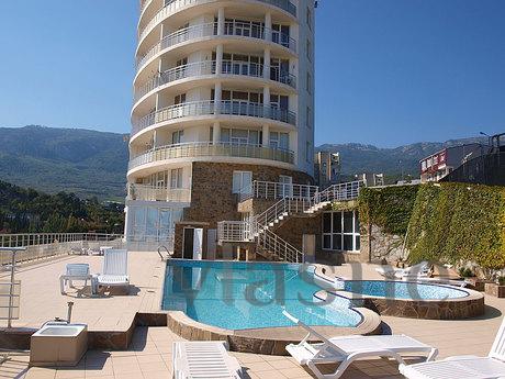 Luxurious apartment with a sea view!, Gurzuf - günlük kira için daire