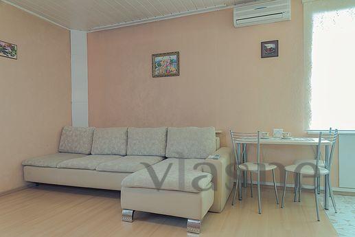 Studio apartment in the center, Krasnoyarsk - apartment by the day