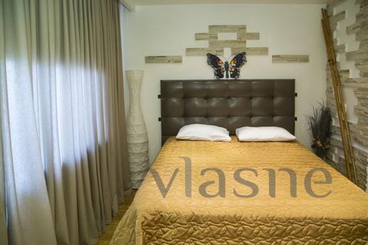 Individual design, carefully selected interior details, furn