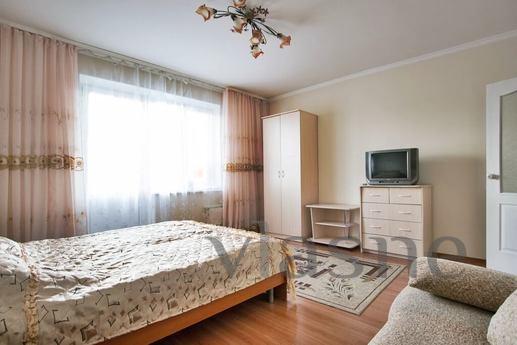 Daily 010Baturina 5a, Krasnoyarsk - günlük kira için daire