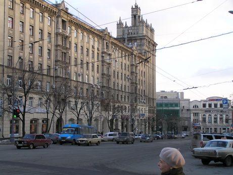 Daily rent their 3kom square. M.Sovetskaya center, trans. Ar