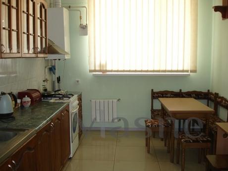 Excellent apartment for rent by the sea, Sevastopol - apartment by the day