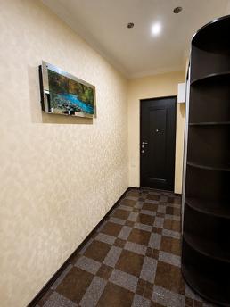 Luxury 2-bedroom apartment with WI-FI!, Dnipro (Dnipropetrovsk) - apartment by the day