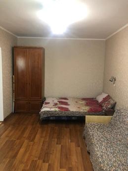 One bedroom apartment. Bus station, Kerch - apartment by the day