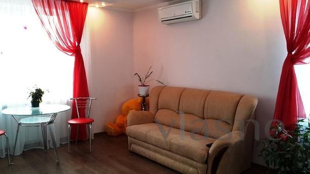 1 bedroom apartment in the center, Kerch - apartment by the day
