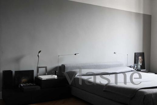 One bedroom comfortable apartment in the city center. Fresh,
