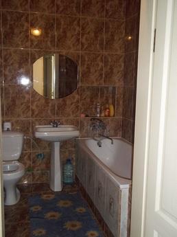 Apartment for rent! Kherson! Center!, Kherson - apartment by the day