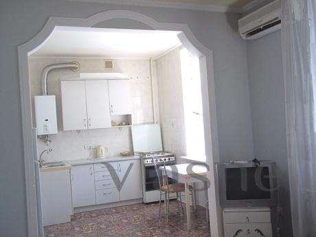 Apartment for rent! Kherson! Center!, Kherson - apartment by the day