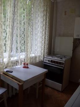 home cozy apartment, Simferopol - günlük kira için daire