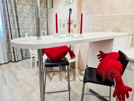 AMAZING APARTMENT, Novosibirsk - apartment by the day