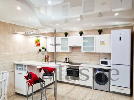 AMAZING APARTMENT, Novosibirsk - apartment by the day