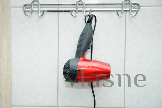 LIVE COMFORTABLY AND BE IN THE CENTER OF, Novosibirsk - apartment by the day