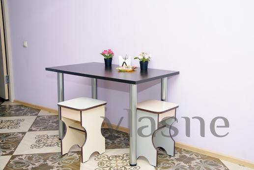 LIVE COMFORTABLY AND BE IN THE CENTER OF, Novosibirsk - apartment by the day