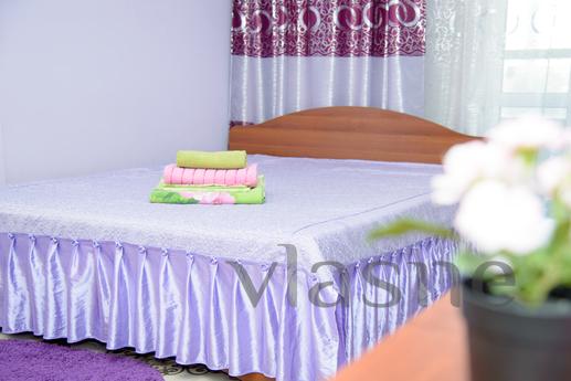 LIVE COMFORTABLY AND BE IN THE CENTER OF, Novosibirsk - apartment by the day