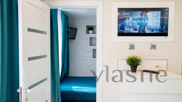 THIS APARTMENT WILL NOT LEAVE YOU INDIVI, Novosibirsk - apartment by the day