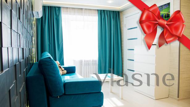 THIS APARTMENT WILL NOT LEAVE YOU INDIVI, Novosibirsk - apartment by the day