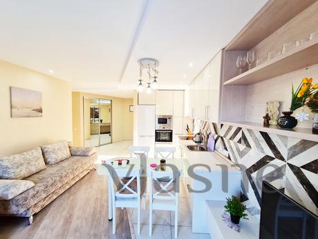 ШИКАРНОЕ ПРОЖИВАНИЕ С ВИДОМ НА РЕКУ, Новосибирск - квартира посуточно