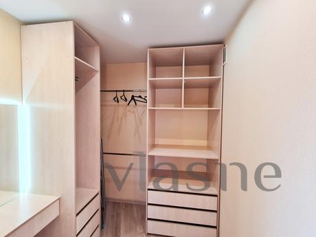 ШИКАРНОЕ ПРОЖИВАНИЕ С ВИДОМ НА РЕКУ, Новосибирск - квартира посуточно