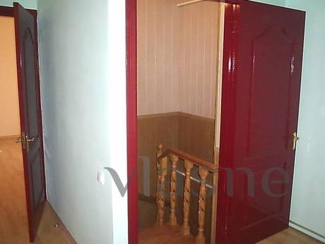 3-room house. Sea 15 metrov. Own  yard, Feodosia - apartment by the day