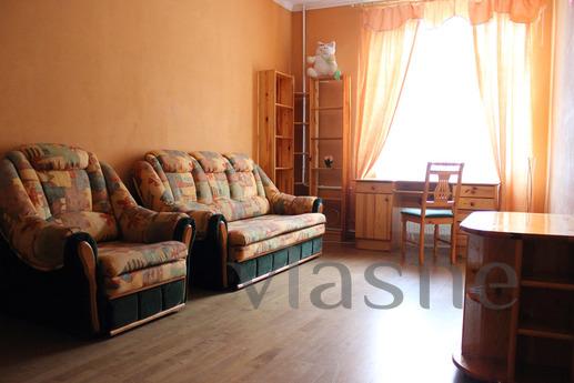 2 rooms apartment, near the park, metro, Saint Petersburg - apartment by the day