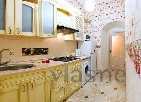 Luxury property in the center of Sevasto, Sevastopol - apartment by the day