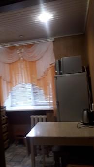 Shevchenko bölgesinde rahat daire., Zaporizhzhia - günlük kira için daire