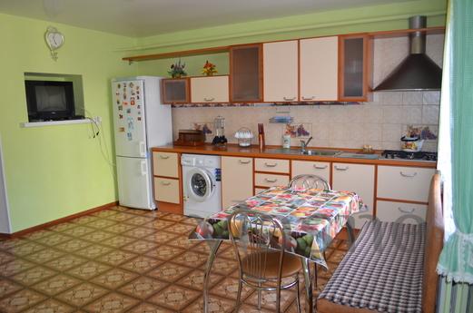 2 bedroom house Kirova, Yevpatoriya - mieszkanie po dobowo