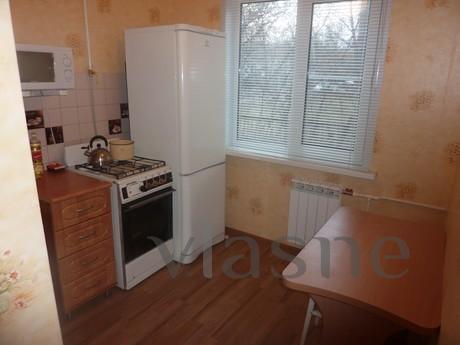 Cozy apartment in a quiet area, Lipetsk - günlük kira için daire