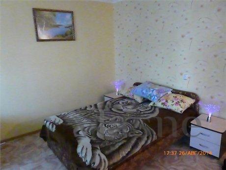 1-bedroom apartment, Tyumen - apartment by the day