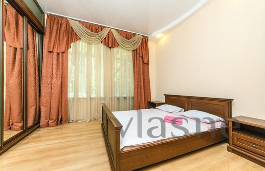 Comfortable two-bedroom apartment near, Kyiv - mieszkanie po dobowo
