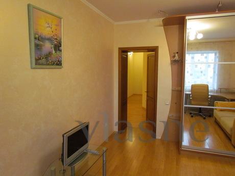 Rent one his three-room apartment, Odessa - apartment by the day