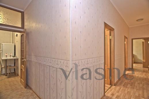 3 bedroom apartment business class (013), Moscow - apartment by the day