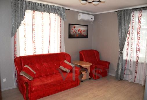 Rent a comfortable, with a new modern renovation, 1st apartm