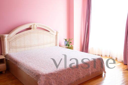 Quiet apartment on Dragana, Lviv - apartment by the day