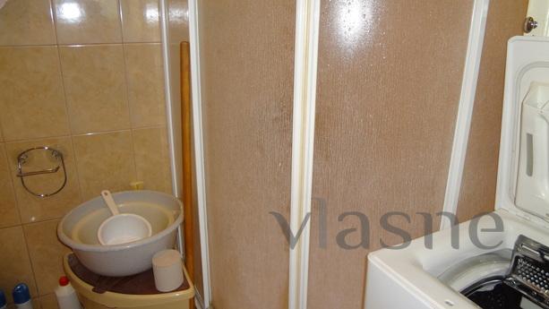 2 rooms apartment 10minutes from the sea, Alushta - apartment by the day