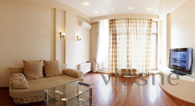 2 BR. Apartments in Arcadia Palace, Odessa - apartment by the day