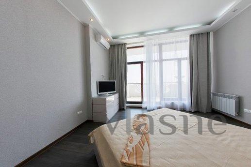 3 rooms apartment near the beach, Odessa - günlük kira için daire