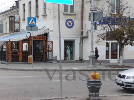 1 bedroom flat in the center, Sevastopol - apartment by the day