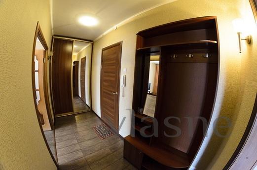 The apartment is renovated in the center, Novokuznetsk - günlük kira için daire