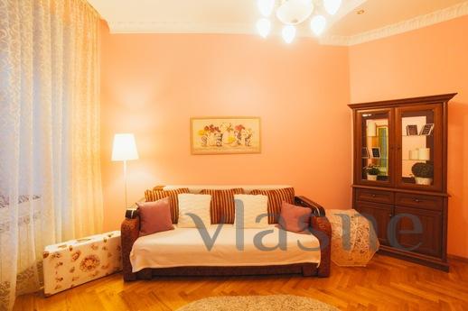 2-bedroom apartment in the heart, Lviv - apartment by the day