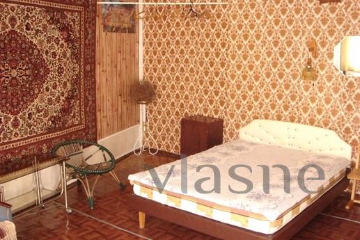 Rent 3-bedroom. an apartment in the town, Alushta - günlük kira için daire