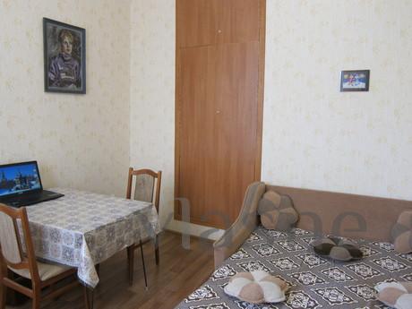 2 flat-tion with the center of the resor, Yevpatoriya - apartment by the day