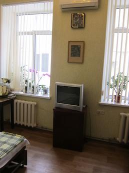 2 flat-tion with the center of the resor, Yevpatoriya - apartment by the day