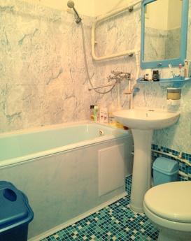 SELL 2 com. sq. in the center of Feodosi, Feodosia - apartment by the day