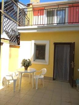 Rent 2-storey domik.Na 2nd floor c / a with a shower room an