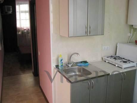2-storey cottage. Two 1-rooms. numbers, Alushta - apartment by the day